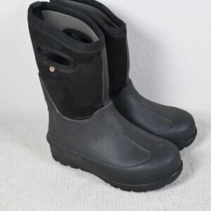 Bogs Youth Size 3 Winter Boots Waterproof Insulated Black Camo